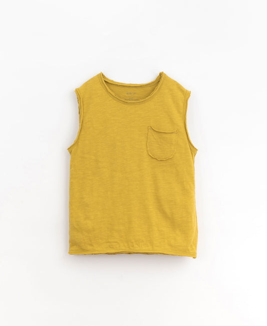 Sleeveless T-shirt with shoulder opening - mustard