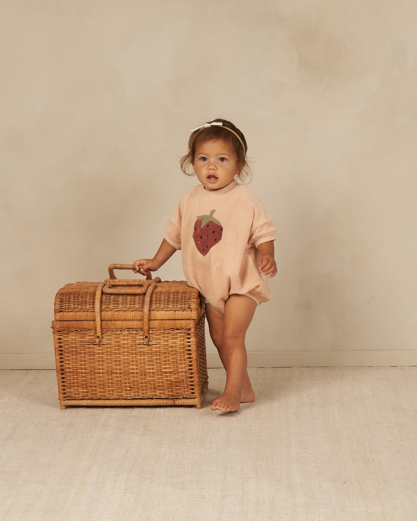 noah romper || strawberry