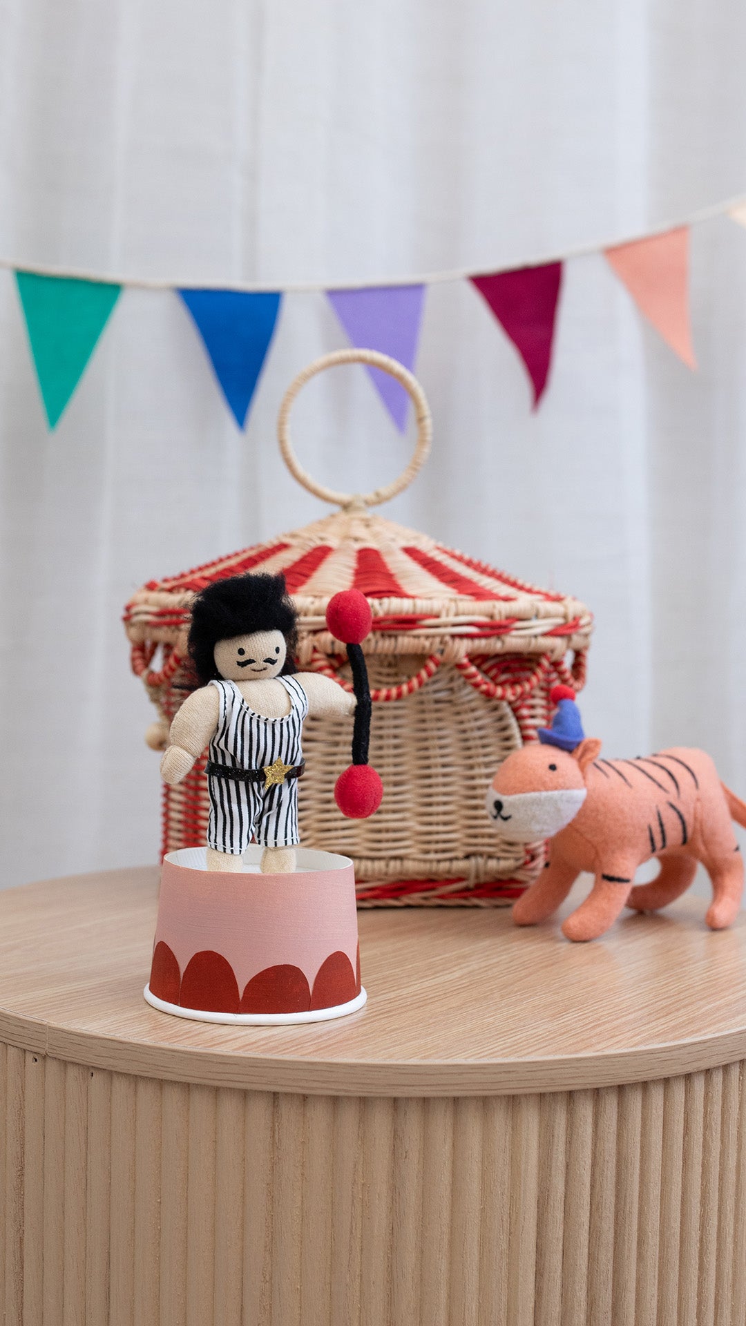 Holdie Samson the Strongman