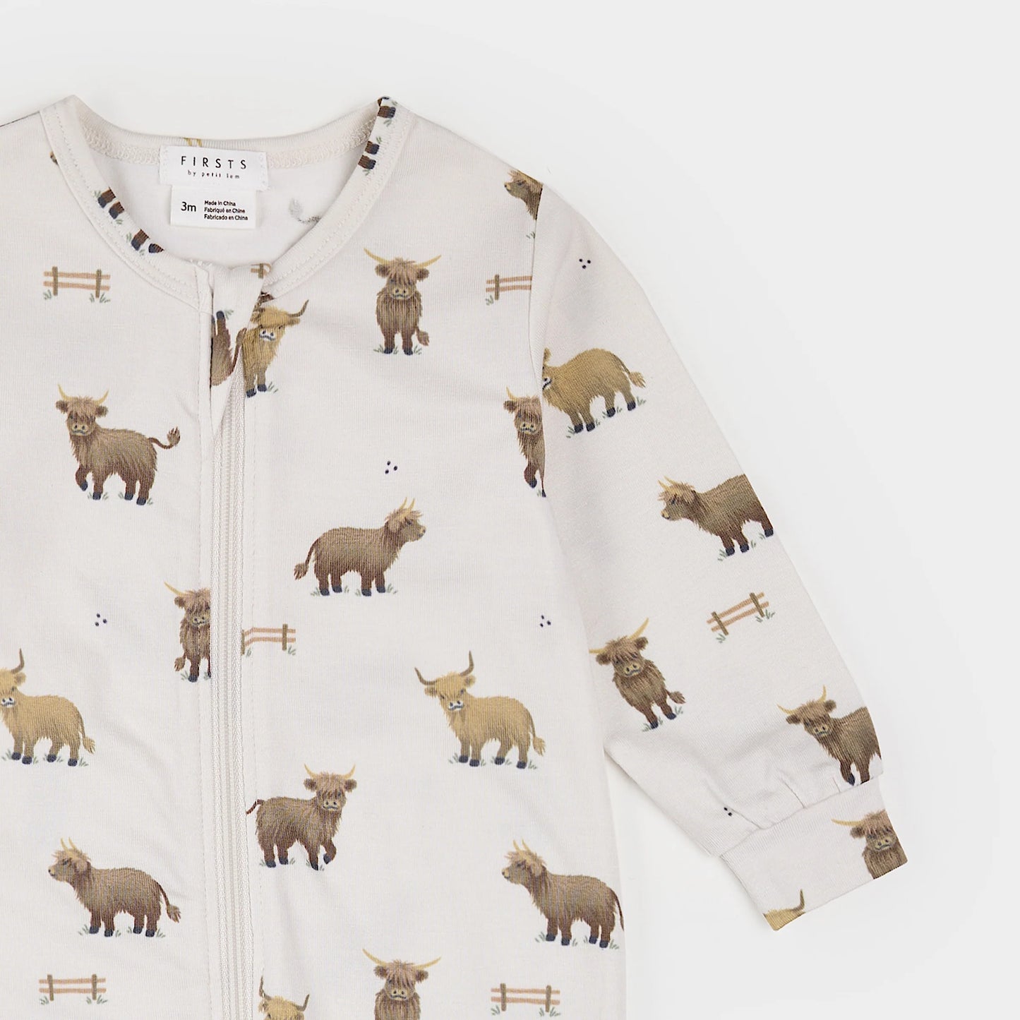 Highland Cow Print on Crème LunaKnit Sleeper