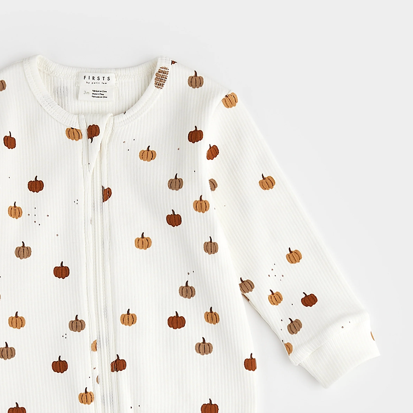 Pumpkin Print on Off-White Sleeper
