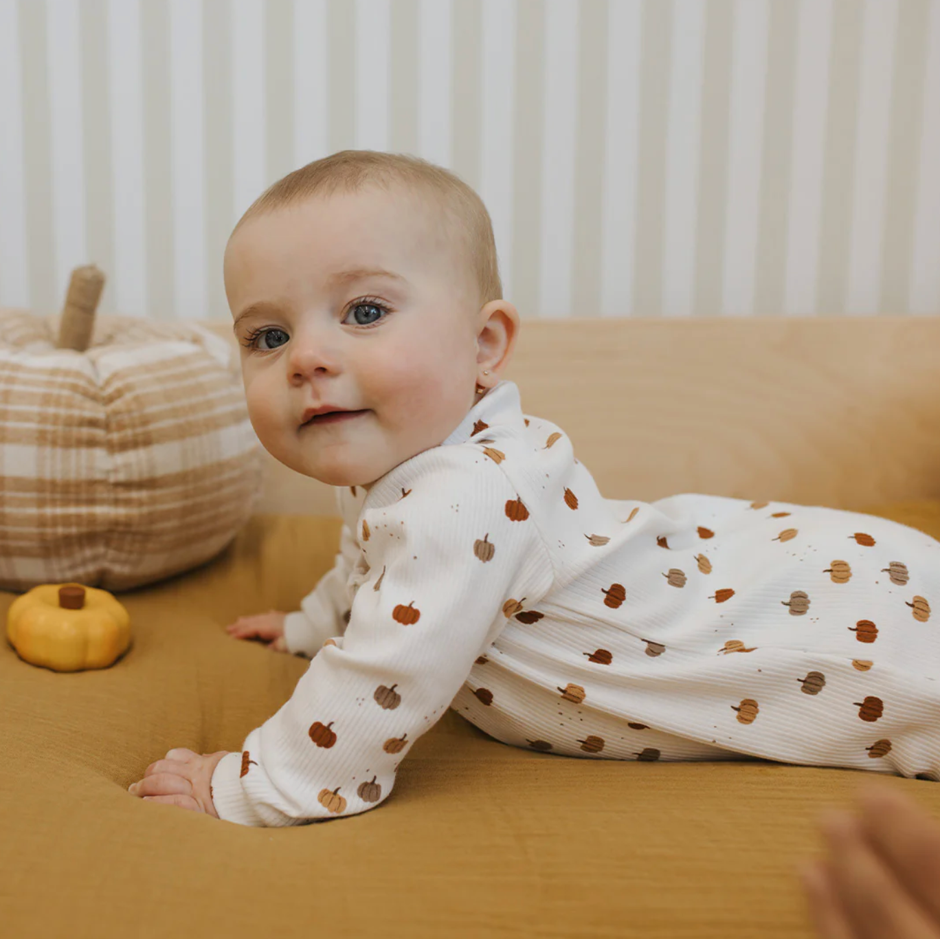 Pumpkin Print on Off-White Sleeper