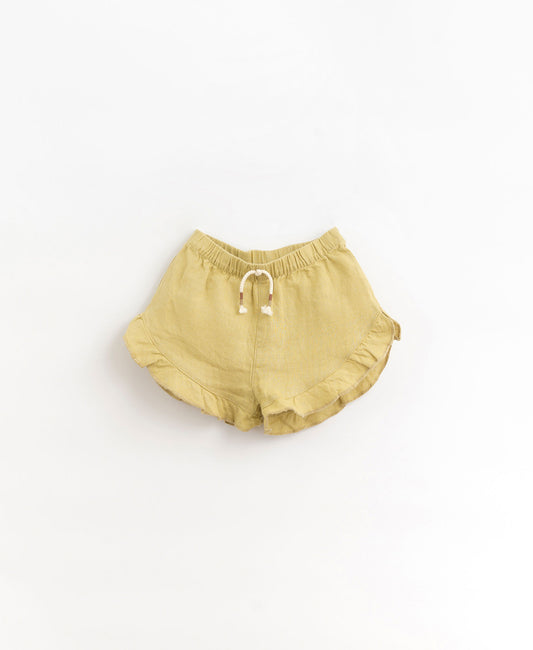 Linen shorts with frill - lime