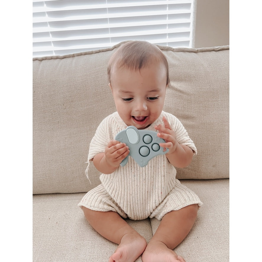 Itzy Pop Teether