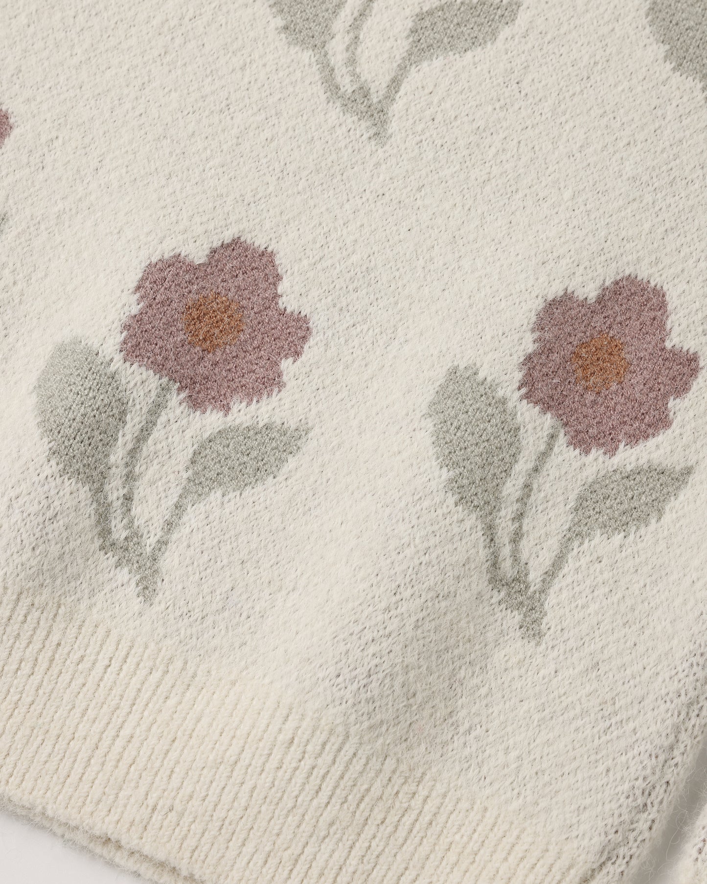 Aspen Sweater Ivory Flower